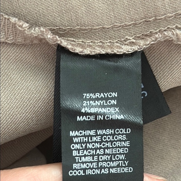 Harve Benard 4 Skinny Leg Beige Trousers - Picture 7 of 7